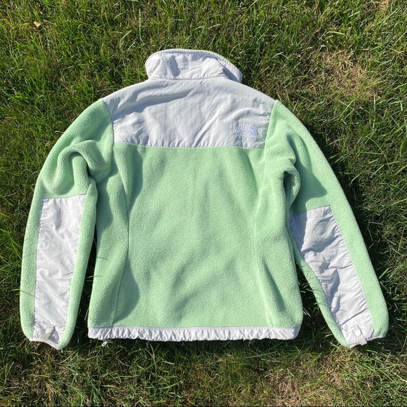 North Face Excellent condition fleece jacket - Picture 2 of 4
